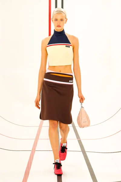 Look 7